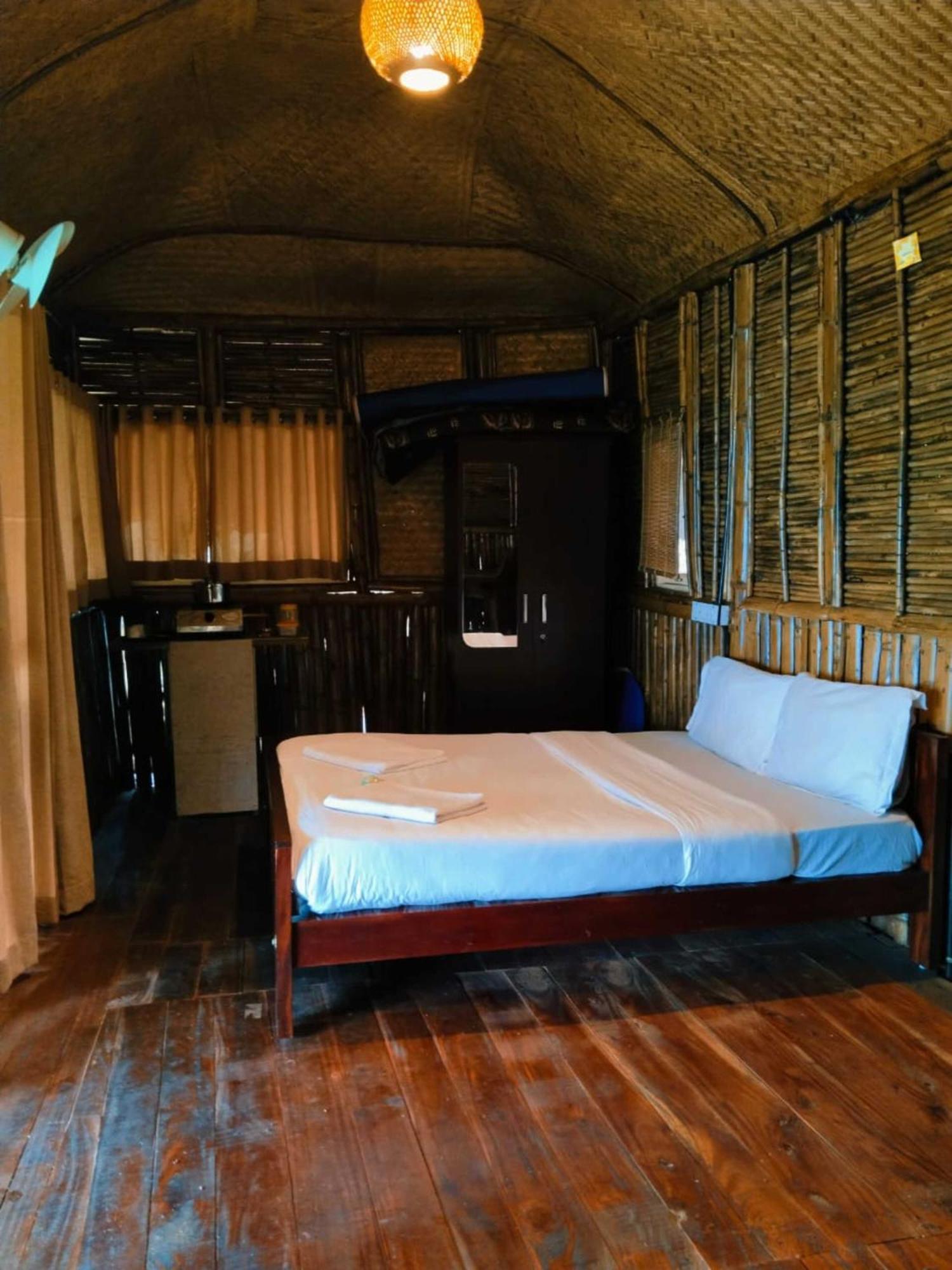 Sunset Valley Kerala Pool Resort - Serene Natural Forest Cottage Stay In Idukki With Sunrise & Sunset Panoramas, Natural Streams & Tranquil Summer Evenings Pirmed Exterior photo