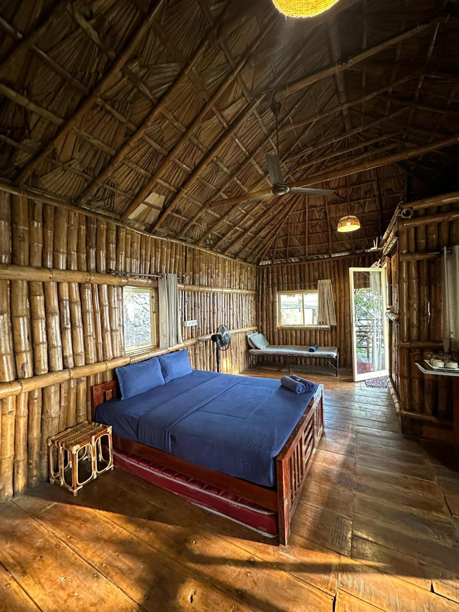 Sunset Valley Kerala Pool Resort - Serene Natural Forest Cottage Stay In Idukki With Sunrise & Sunset Panoramas, Natural Streams & Tranquil Summer Evenings Pirmed Exterior photo
