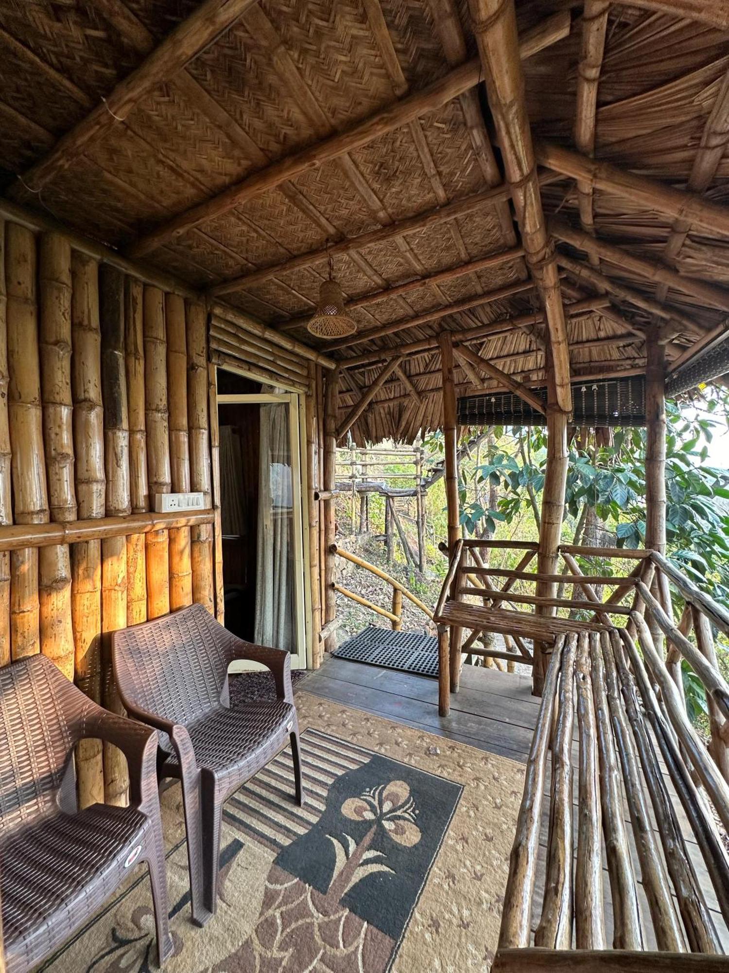 Sunset Valley Kerala Pool Resort - Serene Natural Forest Cottage Stay In Idukki With Sunrise & Sunset Panoramas, Natural Streams & Tranquil Summer Evenings Pirmed Exterior photo